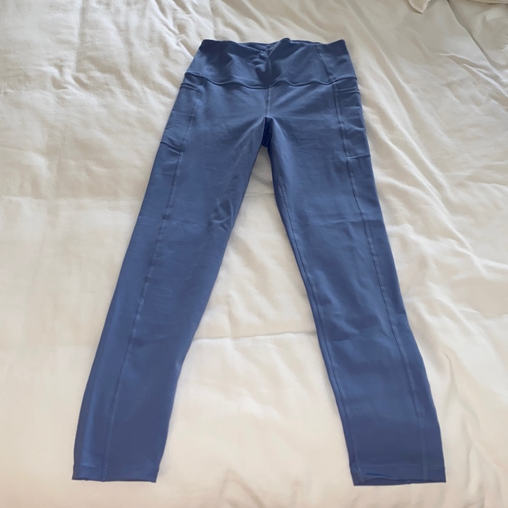 Carbon 38 blue leggings- NWT